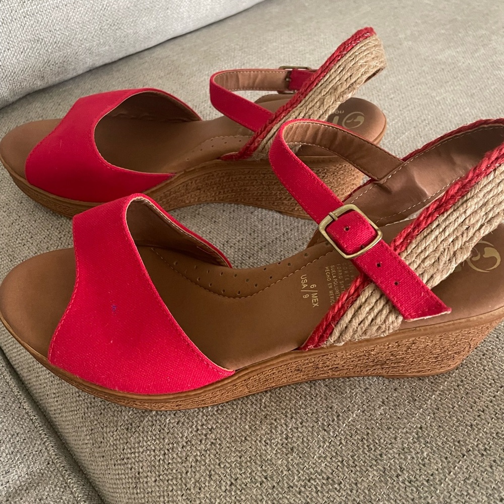 Elegant Red Wedge Sandals